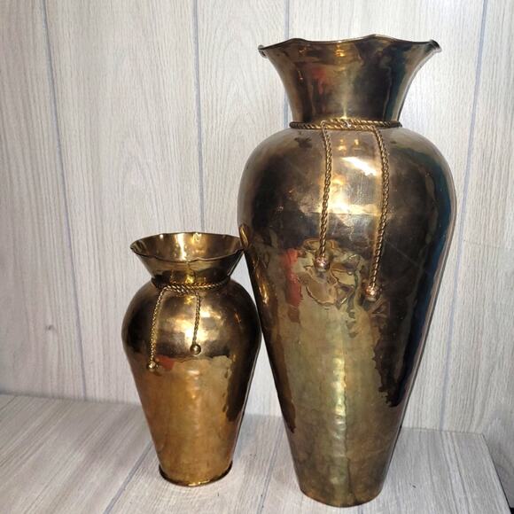 Vtg Hammered Brass MCM Large Vase Set With Decorativr Braided Rope Urns Nautical - Picture 1 of 8